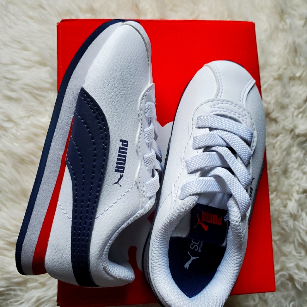 Excellent condition Puma Turin II AC Infant
